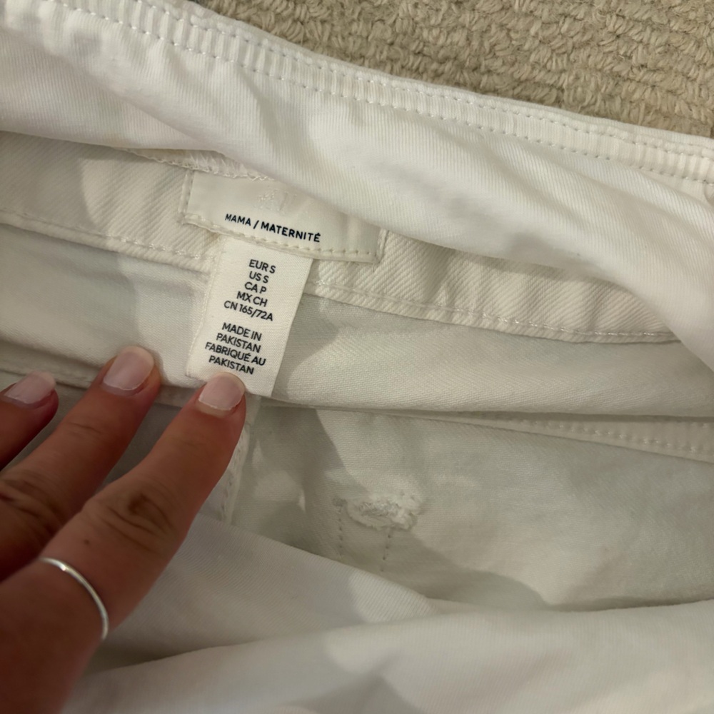 White H&M MAMA Maternity Jeans